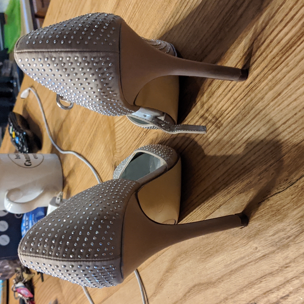 Shoes - Picture 2 of 3